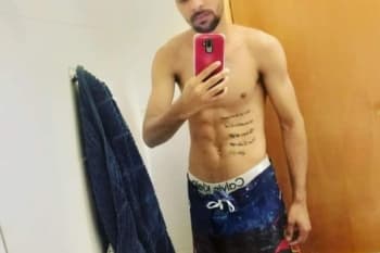 Moreno magro ativo